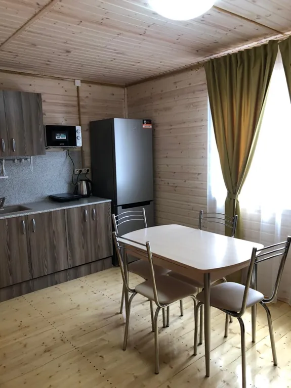 Дом двухэтажный коттедж от моря 350 метров