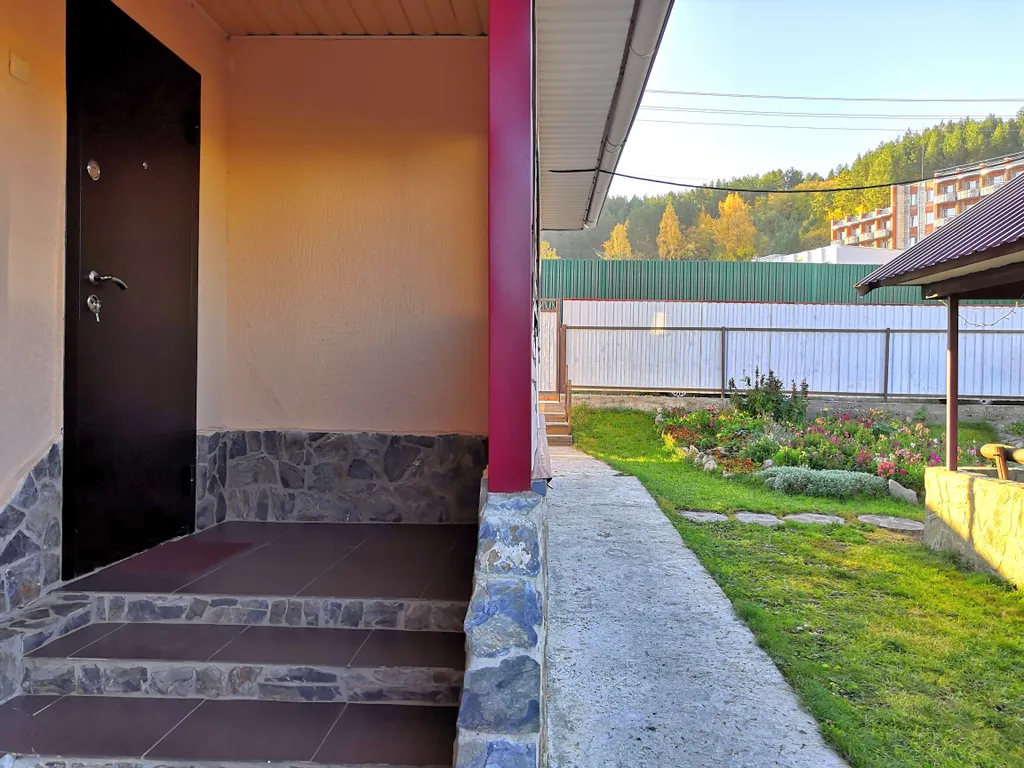 Часть дома с отдельным входом