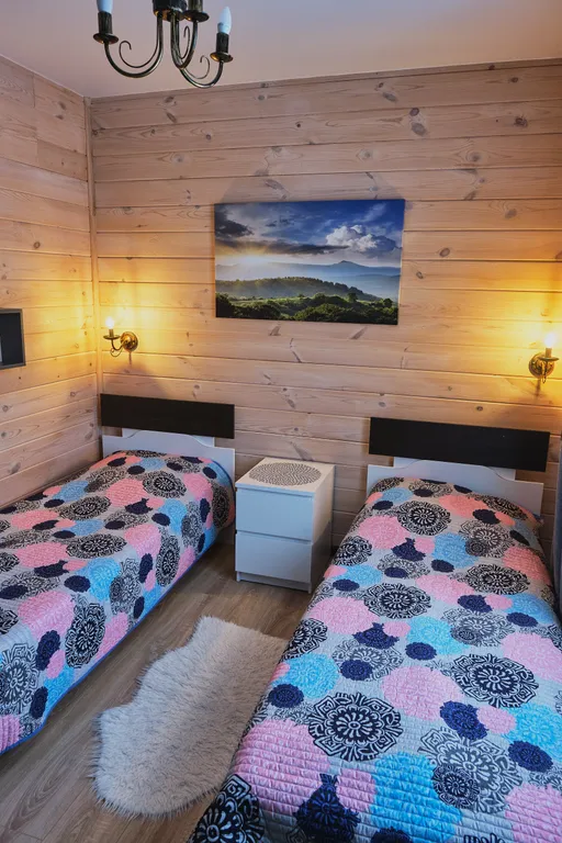 Дом 10-местный на улице Грозовой, 160 м², Шерегеш — спальня, фото 3