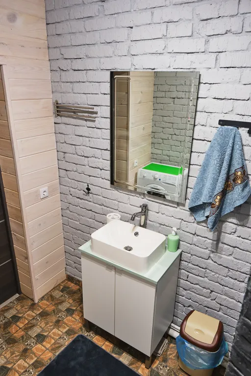 Дом 10-местный на улице Грозовой, 160 м², Шерегеш — ванная комната, фото 2