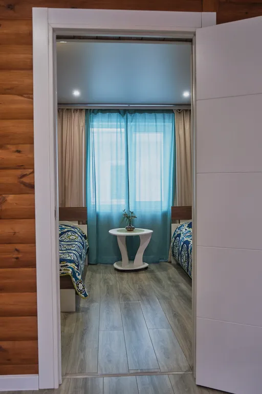 Дом 10-местный на улице Грозовой, 160 м², Шерегеш — спальня, фото 9