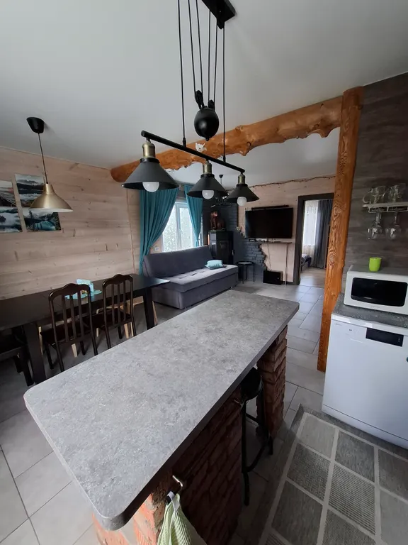 Дом 10-местный на улице Грозовой, 160 м², Шерегеш — кухня