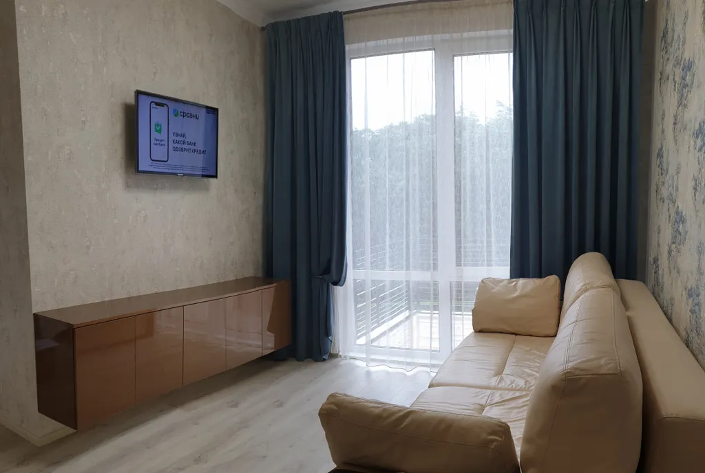 Студия однокомнатная на улице Ленина, 70 м², Адлер — фото 10