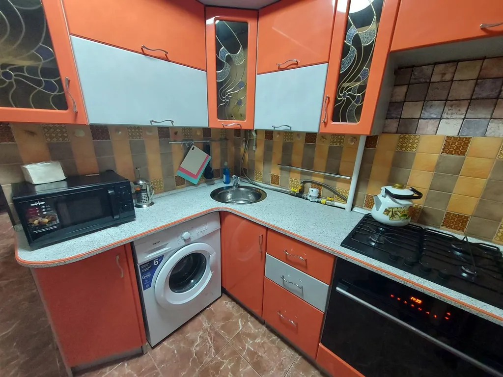 Квартира двухкомнатная на улице Максима Горького, 50 м², Бор — фото 2