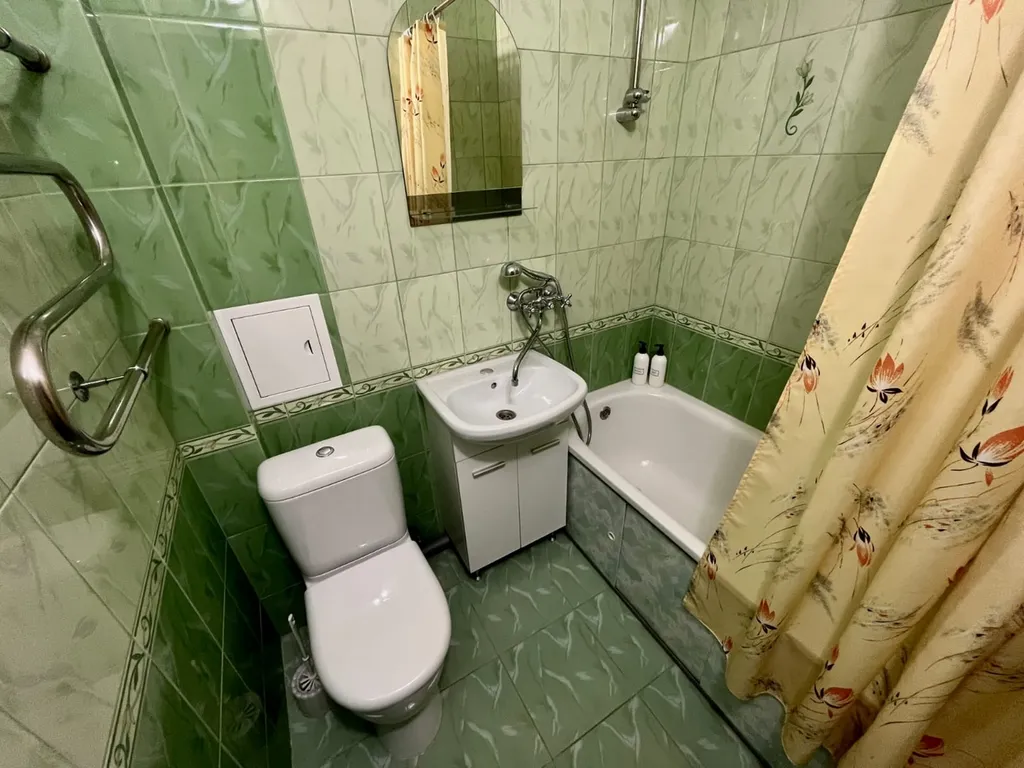 Квартира двухкомнатная на улице Черняховского, 50 м², Великий Новгород — фото 7