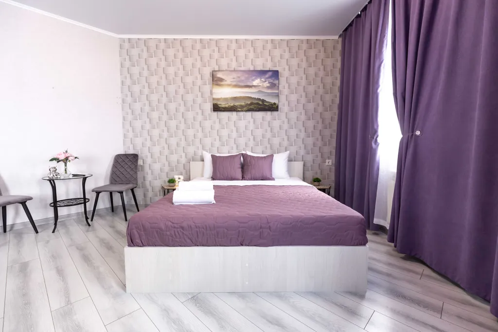 Квартира однокомнатная в Промышленном, 40 м², Самара — спальня, фото 3