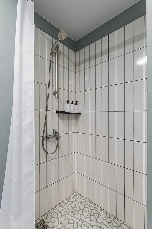 Квартира двухкомнатная у Московской, в Канавино, 42 м², Нижний Новгород — ванная комната, фото 3