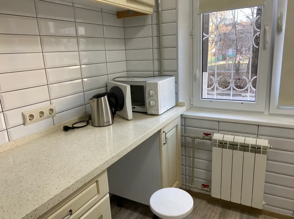 Квартира двухкомнатная на улице Волкова, 45 м², Ростов-на-Дону — кухня, фото 2