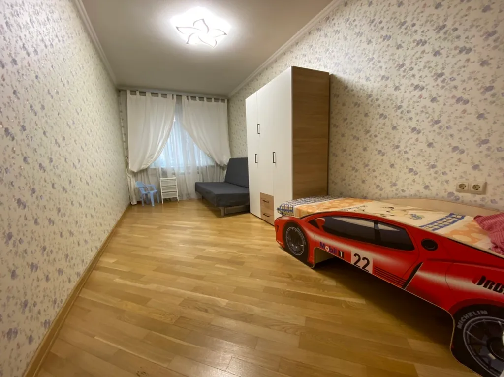 Квартира двухкомнатная на улице Волкова, 45 м², Ростов-на-Дону — спальня, фото 4