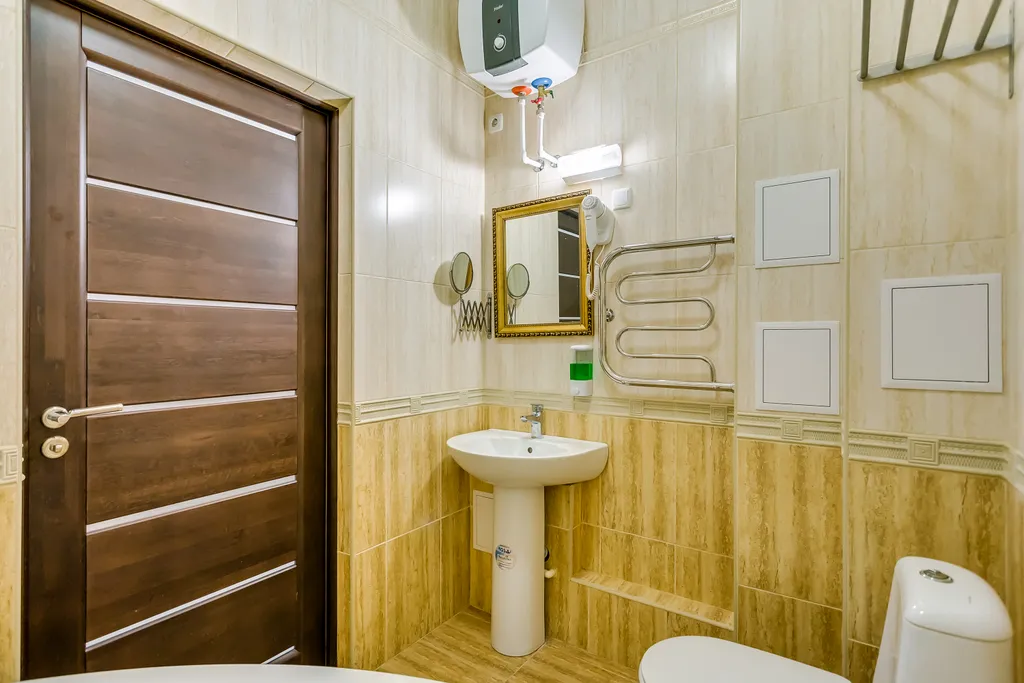 Квартира однокомнатная на улице Варфоломеева, 48 м², Ростов-на-Дону — ванная комната, фото 4