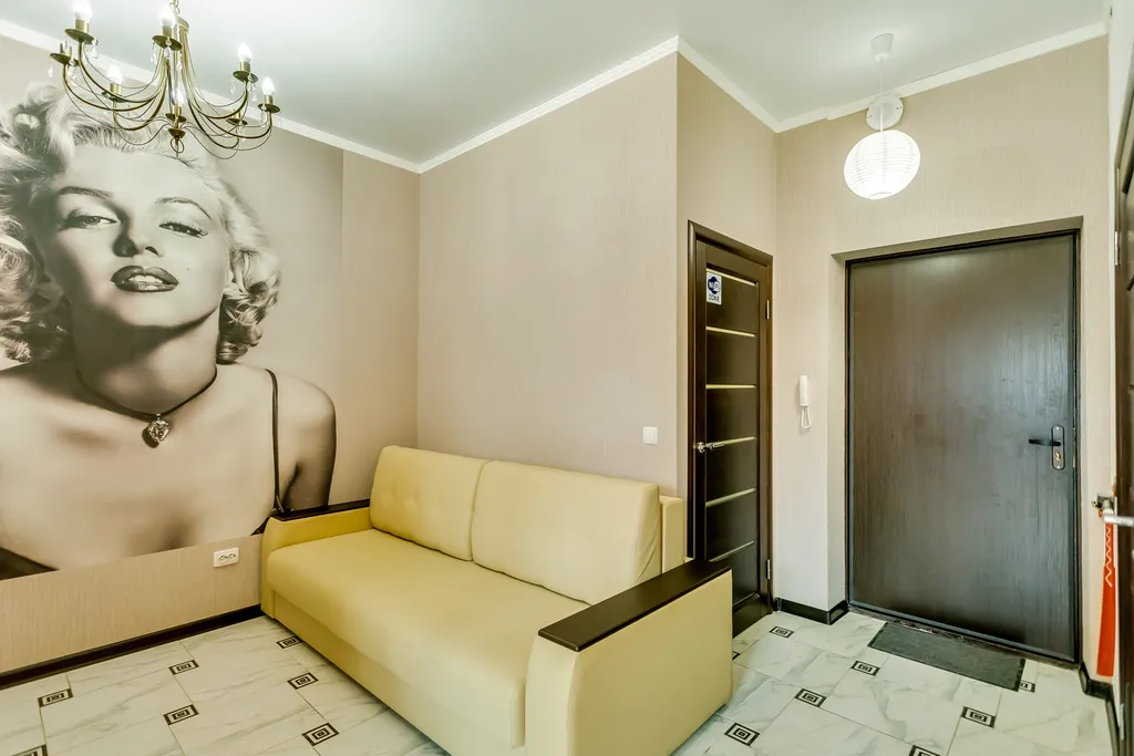 Квартира однокомнатная на улице Варфоломеева, 48 м², Ростов-на-Дону — спальня, фото 3