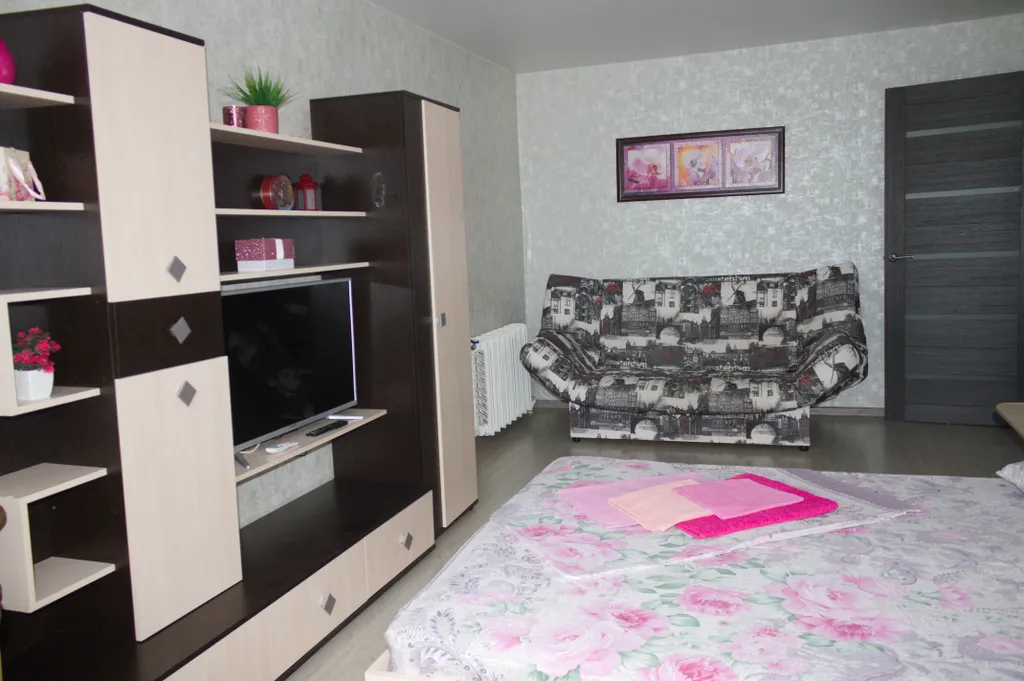 Квартира однокомнатная на улице Карякинской, 35 м², Рыбинск — спальня, фото 2
