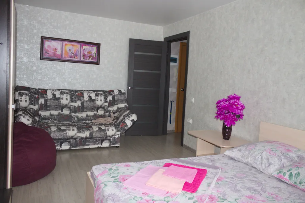 Квартира однокомнатная на улице Карякинской, 35 м², Рыбинск — спальня, фото 6