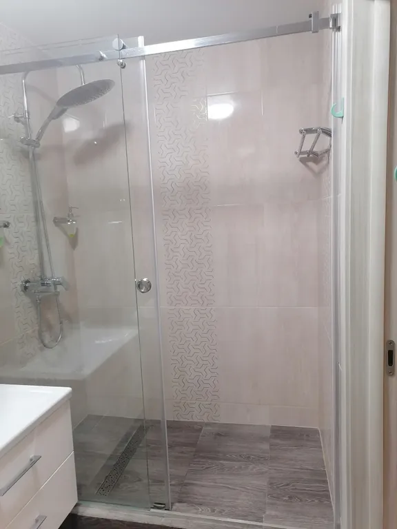 Квартира двухкомнатная в Октябрьском, 55 м², Саратов — фото 12