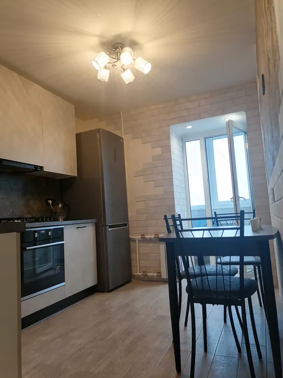 Квартира двухкомнатная в Октябрьском, 55 м², Саратов — фото 9