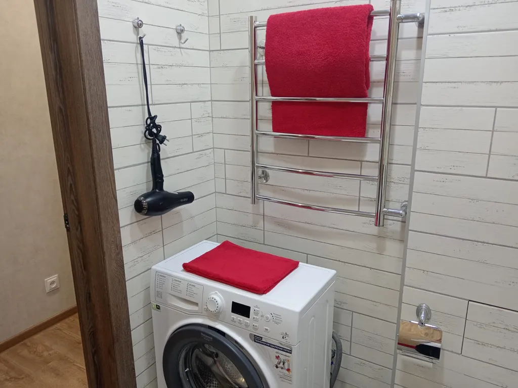 Квартира однокомнатная у Гагаринской, в Октябрьском, 40 м², Самара — ванная комната