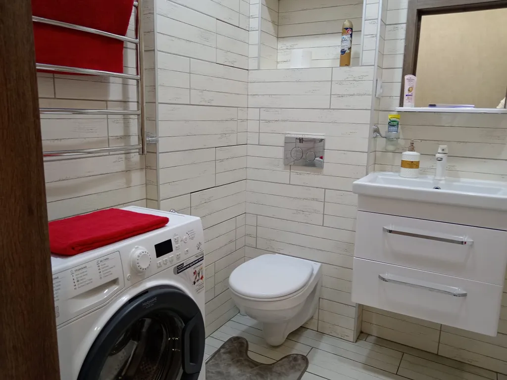 Квартира однокомнатная у Гагаринской, в Октябрьском, 40 м², Самара — ванная комната, фото 2