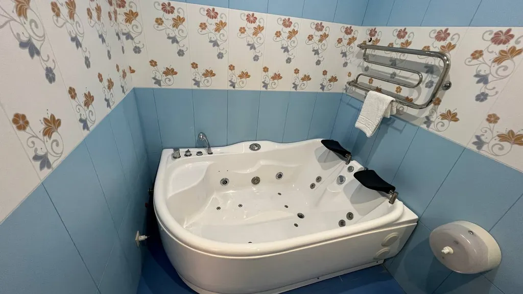 Семейный номер люкс с видом на город