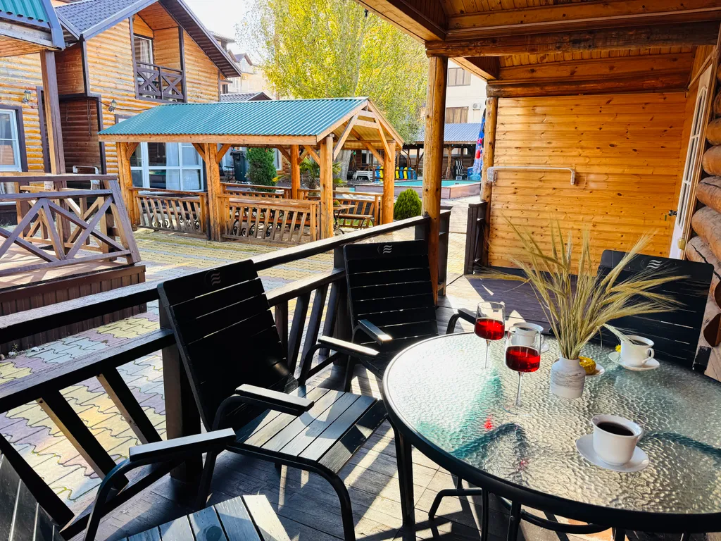 Дом 2-х комнатный 1-этажный с мини-кухней и террасой