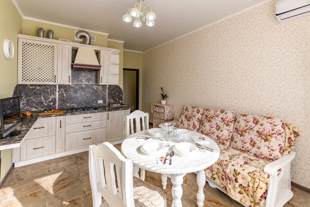 Квартира однокомнатная на улице Гоголи, 45 м², Геленджик — кухня