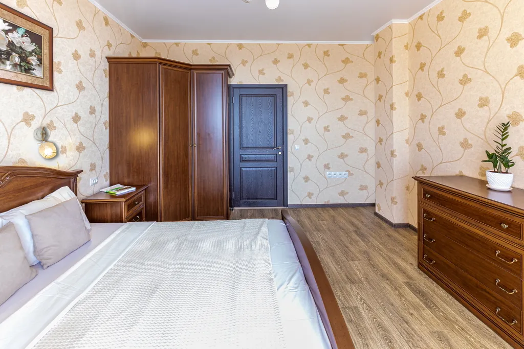 Квартира однокомнатная на улице Гоголи, 45 м², Геленджик — спальня, фото 2