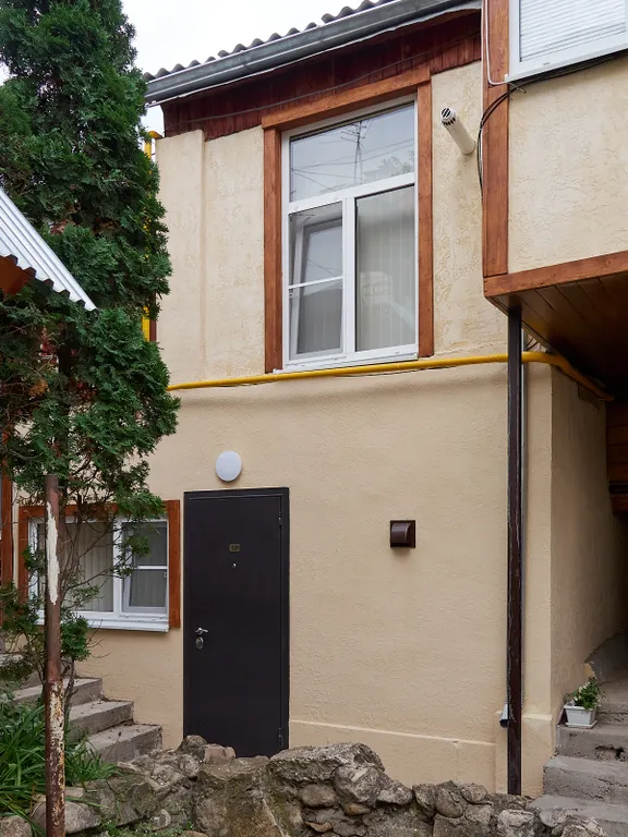 Квартира однокомнатная на улице Шаумяне, 25 м², Кисловодск — двор, фото 2