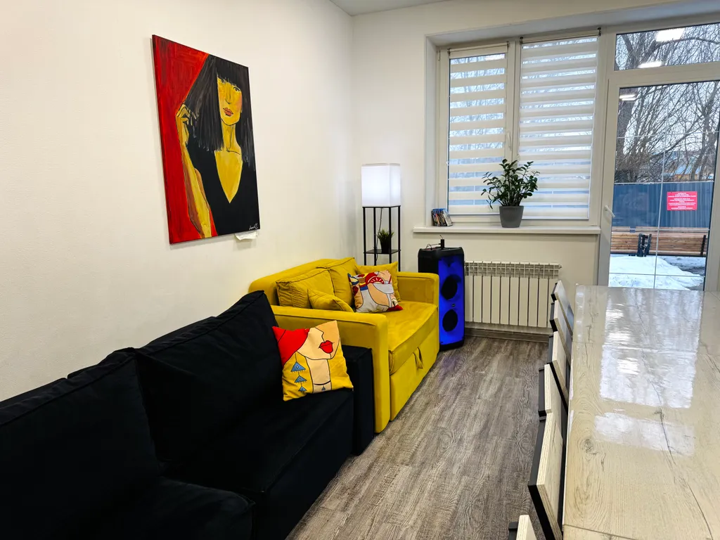 Светлый дом с джакузи и сауной