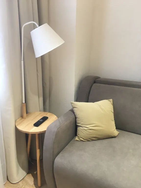 Квартира двухкомнатная в Советском, 50 м², Красноярск — спальня, фото 6
