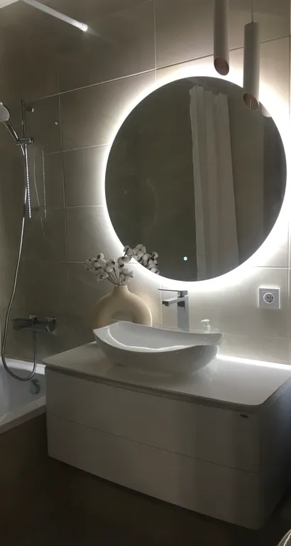 Квартира двухкомнатная в Советском, 50 м², Красноярск — ванная комната, фото 2