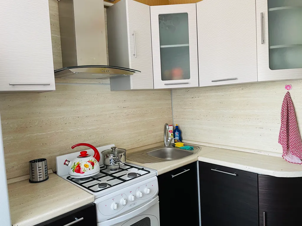 Квартира однокомнатная на улице Карла Либнехта, 35 м², Орехово-Зуево — кухня, фото 2