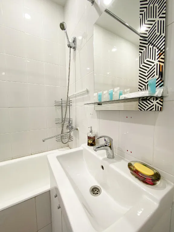 Студия однокомнатная в Октябрьском, 36 м², Иркутск — ванная комната, фото 2