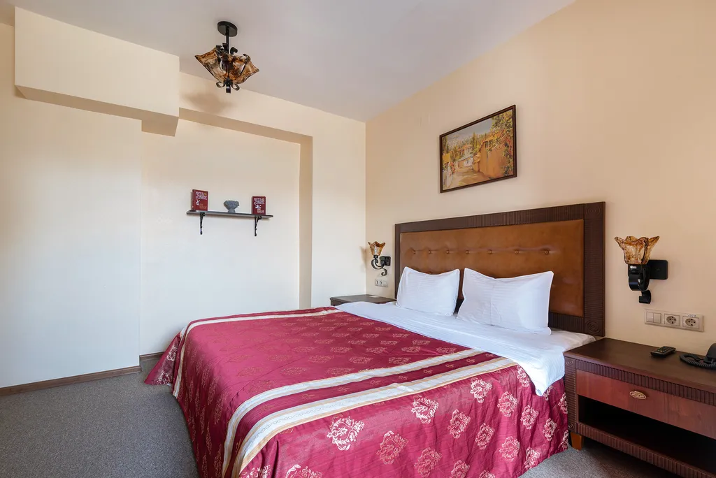 Двухместный номер с 1 кроватью двухкомнатный люкс