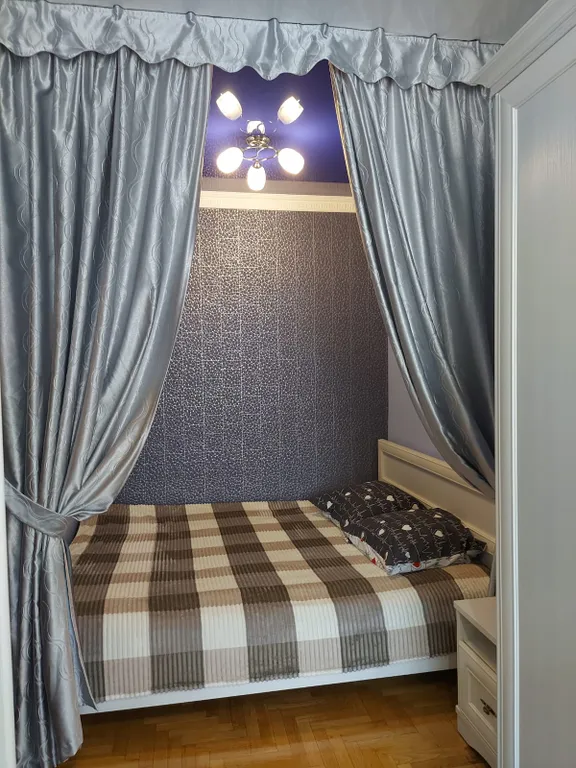 Квартира двухкомнатная на улице Куйбышева, 44 м², Кисловодск — спальня, фото 2