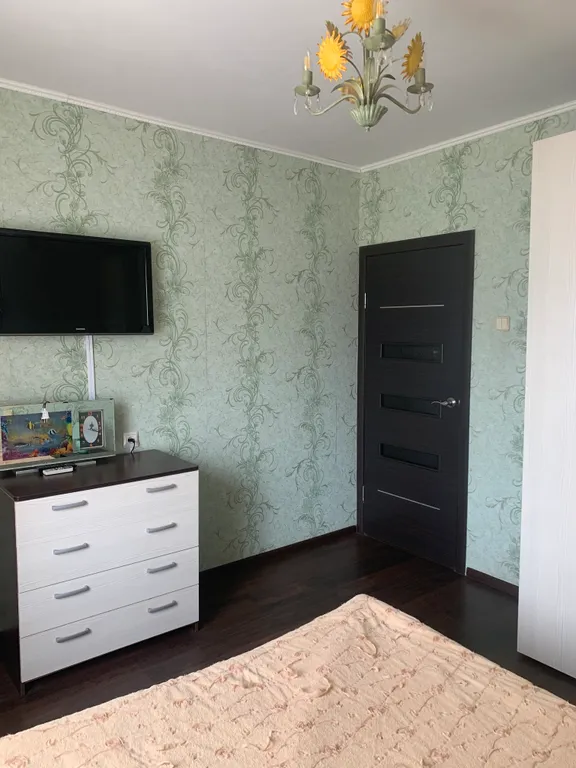Квартира двухкомнатная на улице Красных Зорь, 54 м², Старая Русса — фото 3