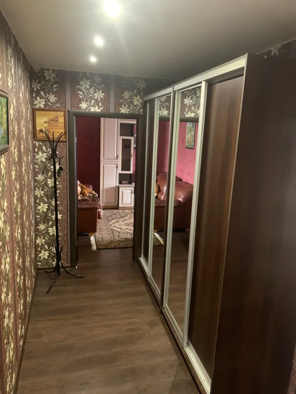 Квартира двухкомнатная на улице Красных Зорь, 54 м², Старая Русса — фото 4