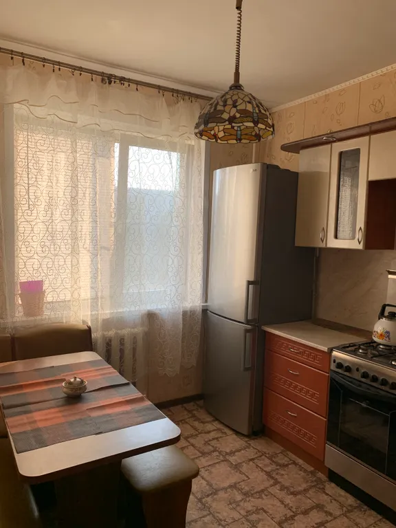 Квартира двухкомнатная на улице Красных Зорь, 54 м², Старая Русса — фото 8