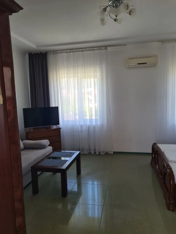 Трёхместный номер улучшенный с видом на горы