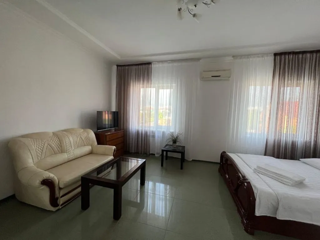 Четырёхместный номер улучшенный с видом на горы