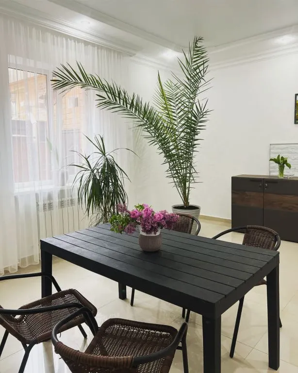 Четырёхместный номер улучшенный с видом на горы