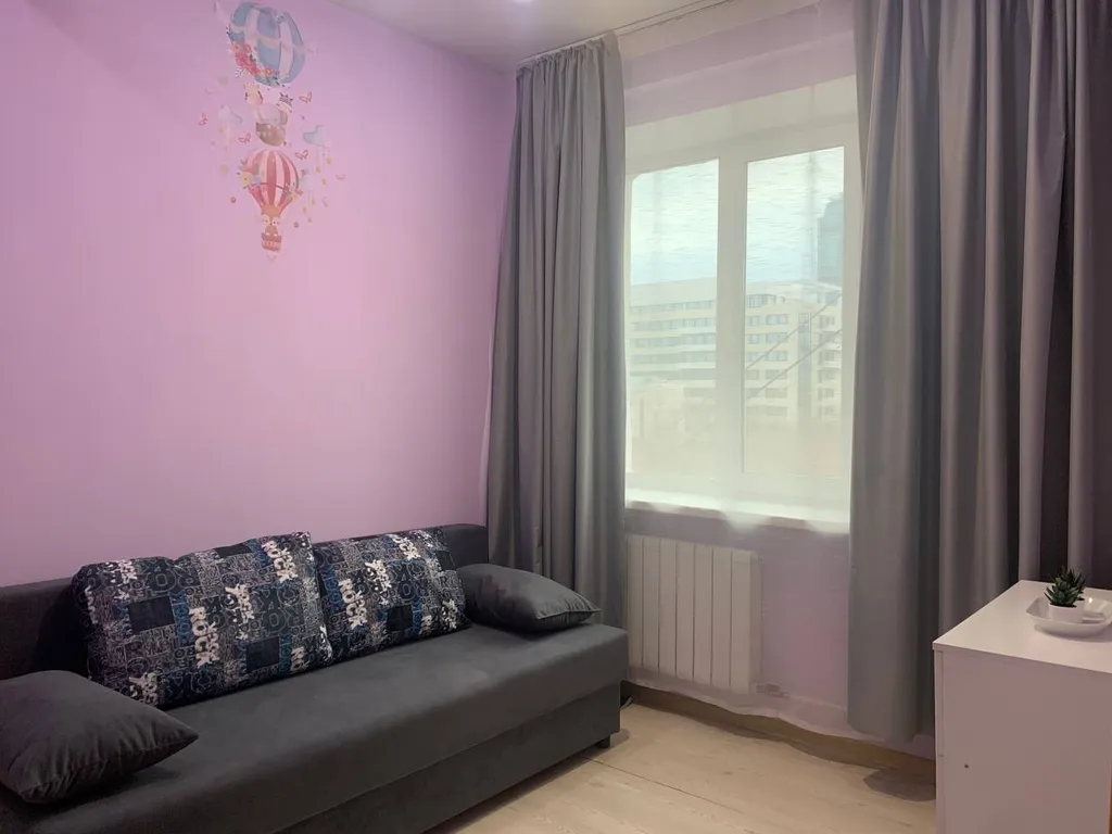 Квартира трёхкомнатная на проспекте Ленина, 100 м², Екатеринбург — спальня, фото 10