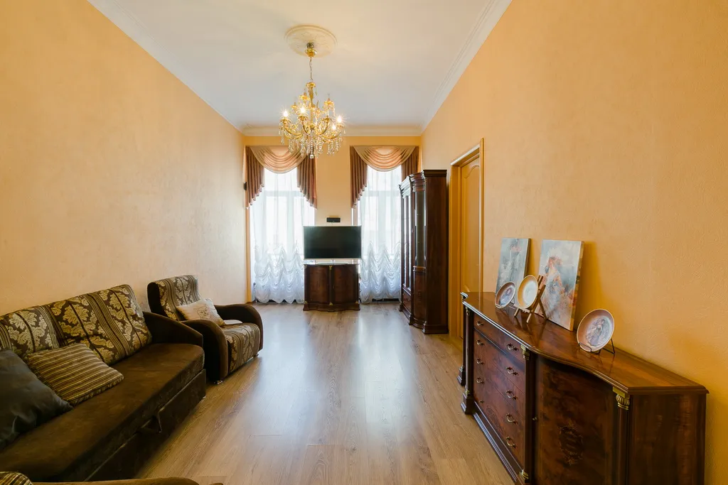 Квартира двухкомнатная у Адмы, в Адмиралтейском, 90 м², Санкт-Петербург — спальня, фото 2