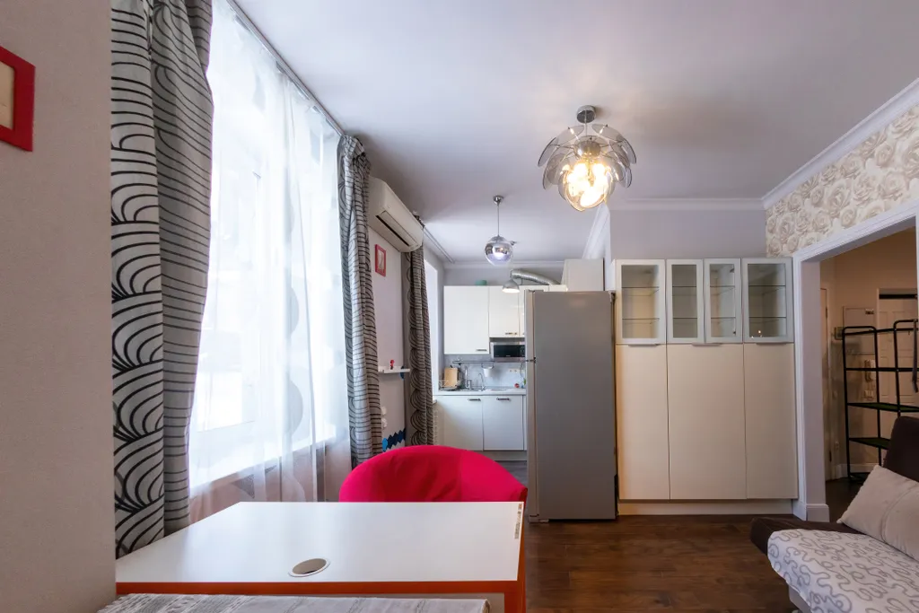 Квартира трёхкомнатная у Горьковской, в Печёрах, 77 м², Нижний Новгород — кухня, фото 2