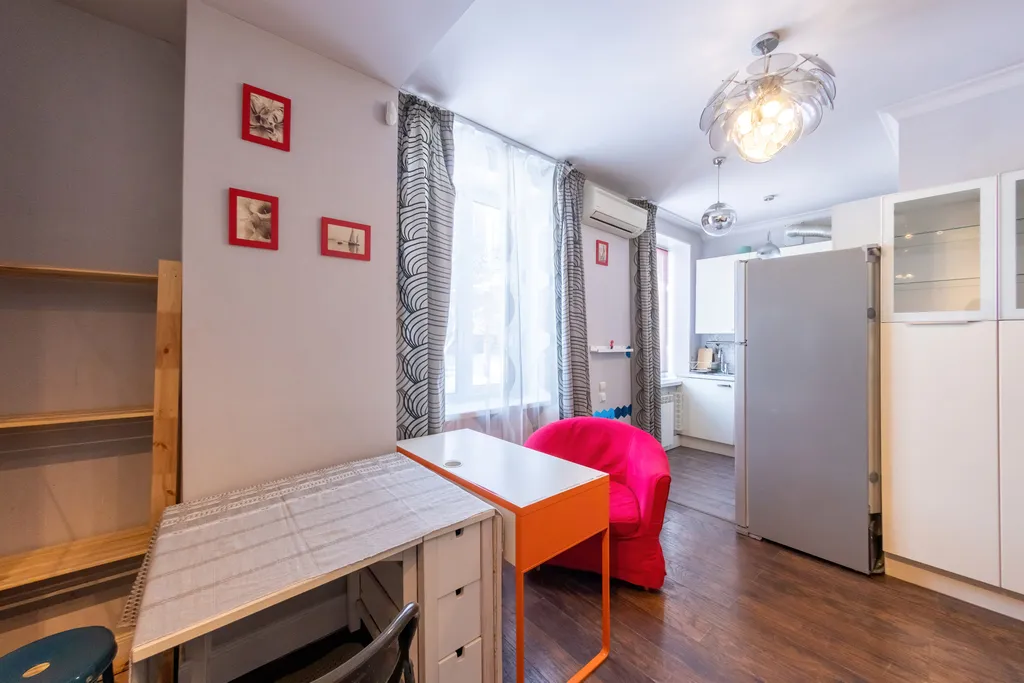 Квартира трёхкомнатная у Горьковской, в Печёрах, 77 м², Нижний Новгород — кухня, фото 9