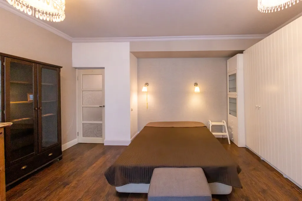 Квартира трёхкомнатная у Горьковской, в Печёрах, 77 м², Нижний Новгород — спальня