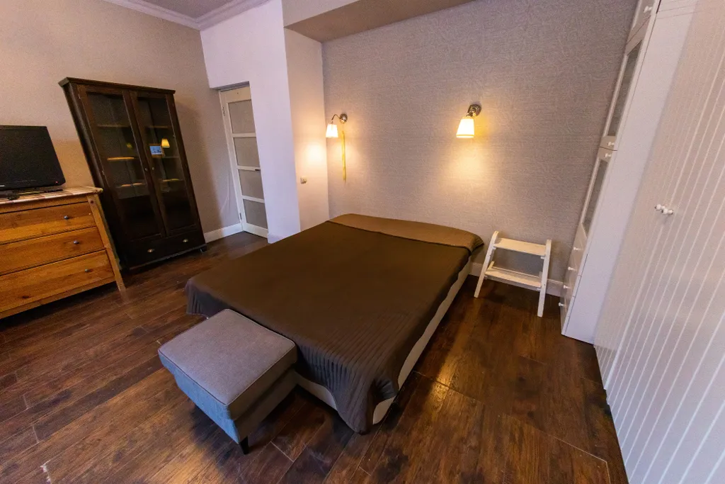 Квартира трёхкомнатная у Горьковской, в Печёрах, 77 м², Нижний Новгород — спальня, фото 4