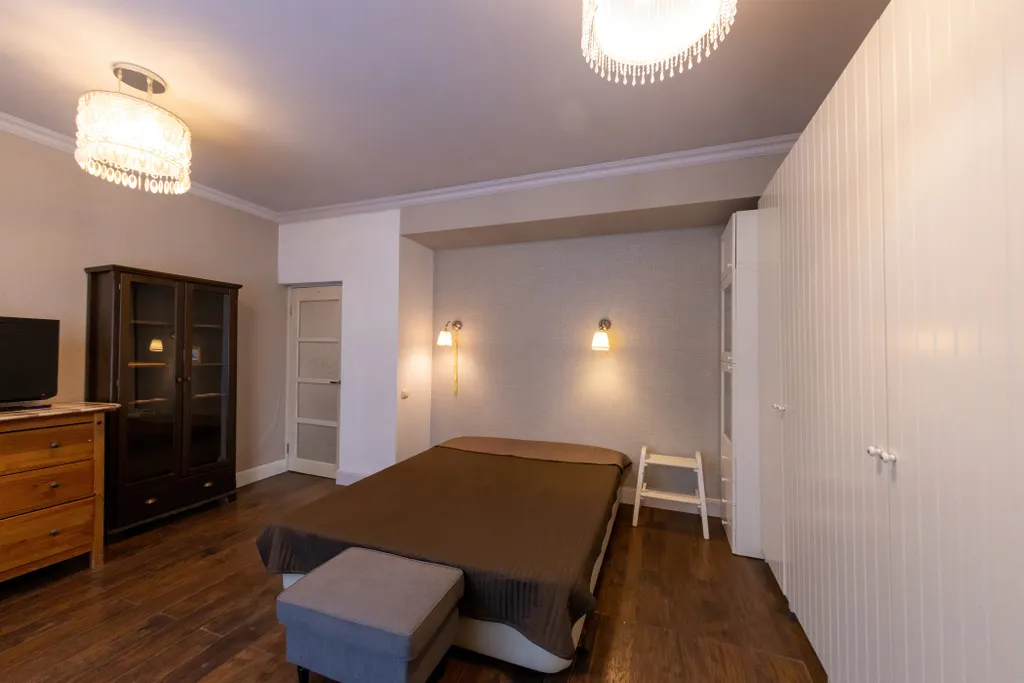 Квартира трёхкомнатная у Горьковской, в Печёрах, 77 м², Нижний Новгород — спальня, фото 7