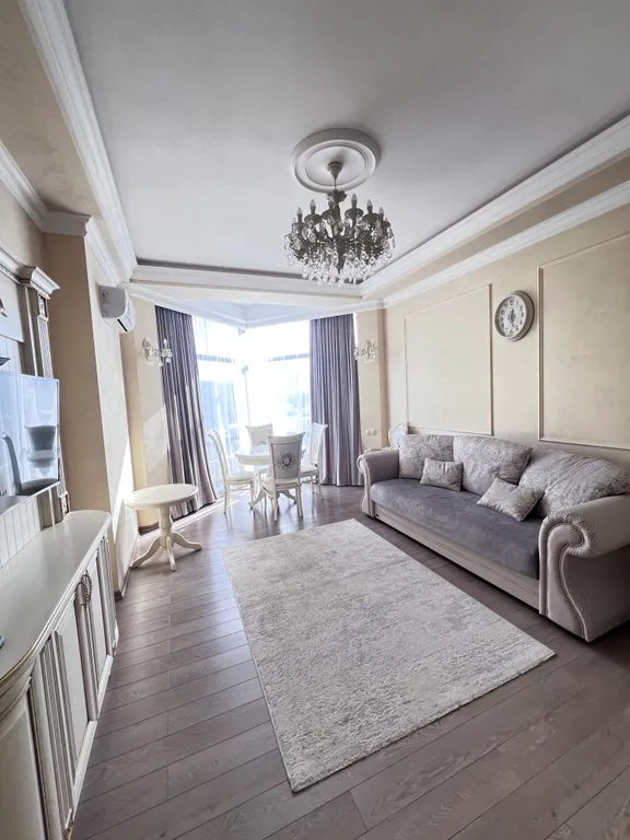 Уютная квартира с видом на горы в центре