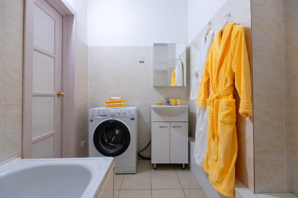 Квартира двухкомнатная в Советском, 60 м², Красноярск — ванная комната
