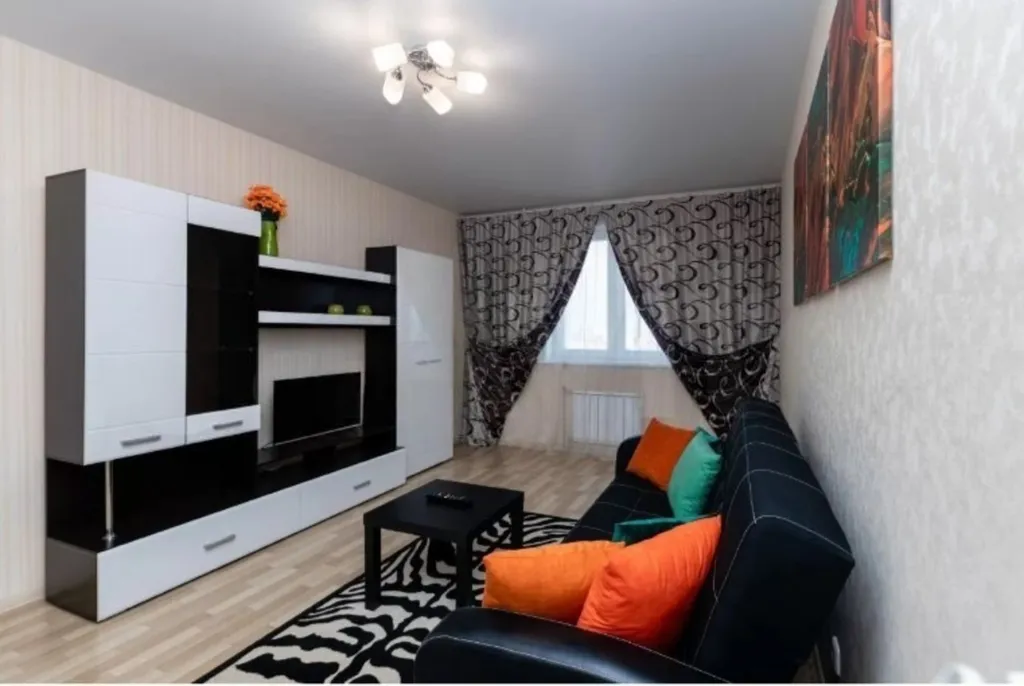 Квартира двухкомнатная в Советском, 60 м², Красноярск — спальня, фото 7
