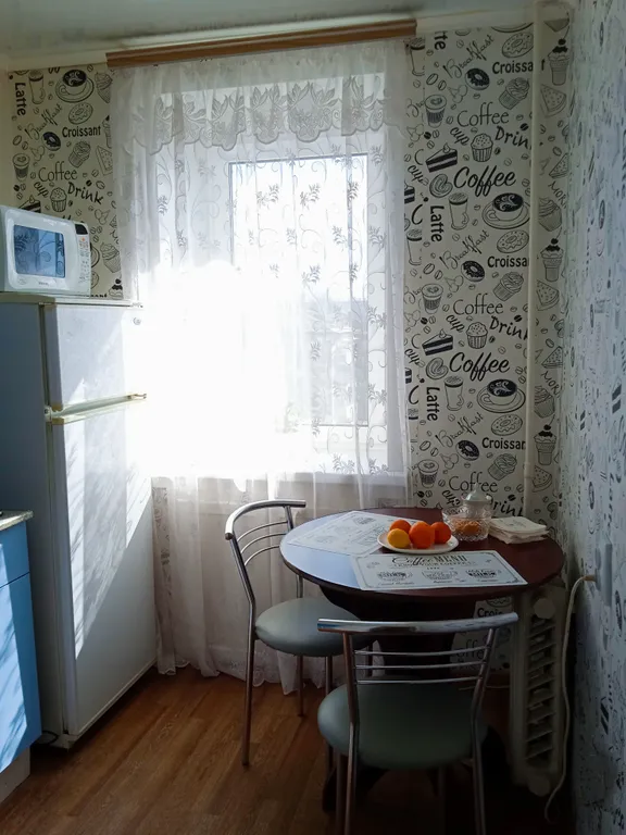 Квартира однокомнатная на улице Свердлова, 30 м², Ярославль — кухня